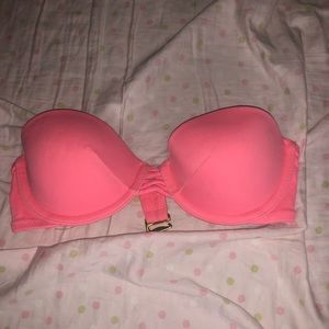 victoria’s secret swim top 32B